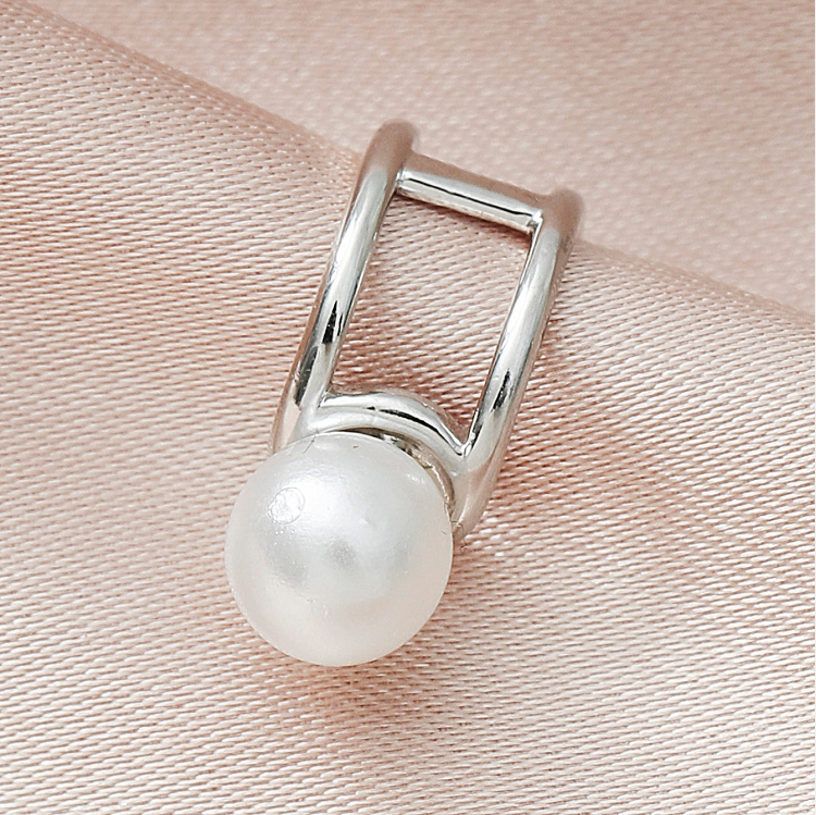European and American personality simple pearl without hole ear clip ear nail creative geometric circle earrings jewelry women wholesale ?